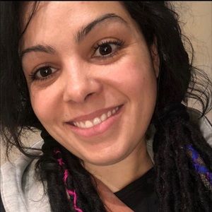 💚 Meet your Posher, Angela 👧🏻